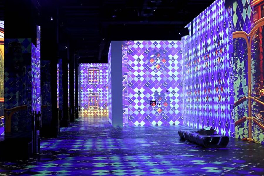 Infinity Des Lumieres
